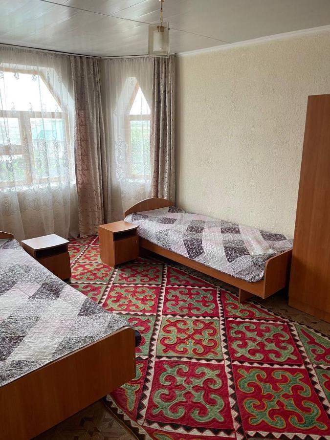Guest House Visit โชลปอน-อาตา ภายนอก รูปภาพ