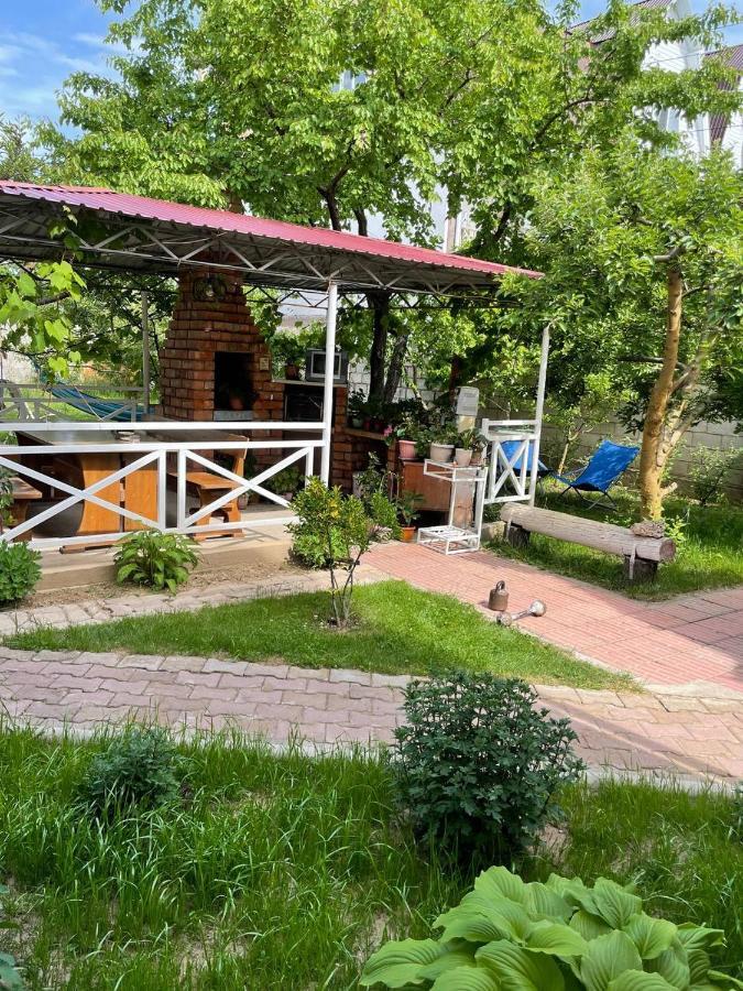 Guest House Visit โชลปอน-อาตา ภายนอก รูปภาพ