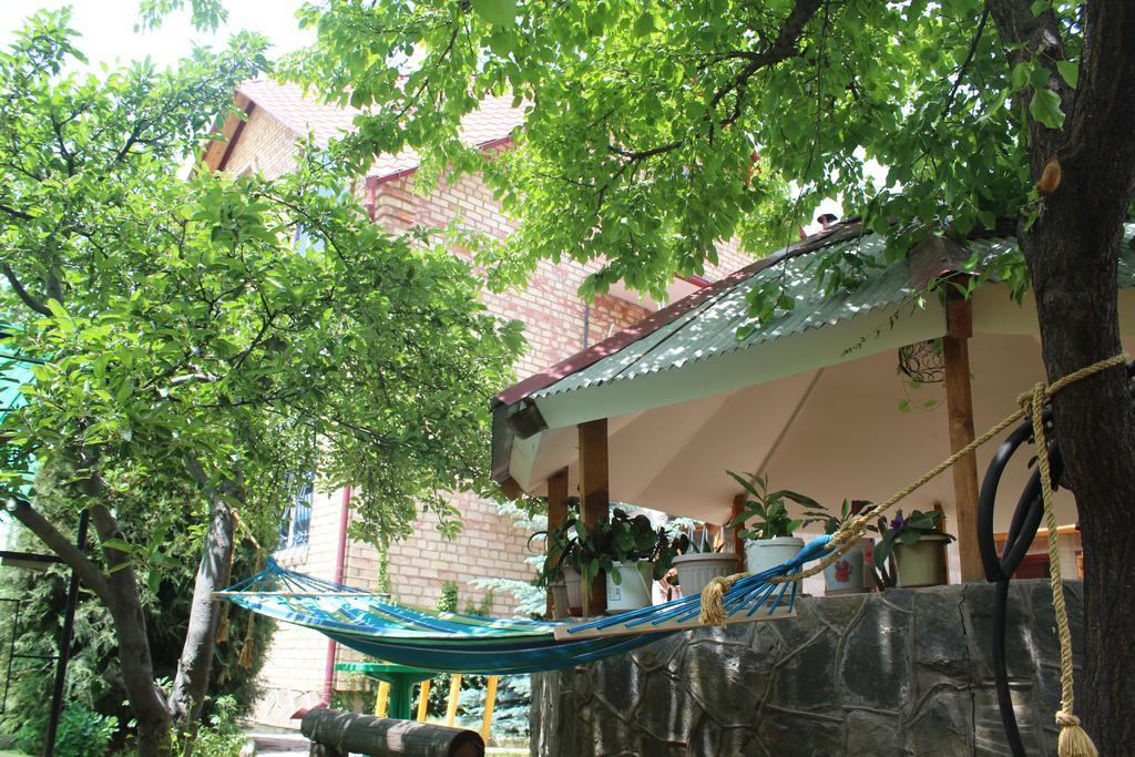 Guest House Visit โชลปอน-อาตา ภายนอก รูปภาพ