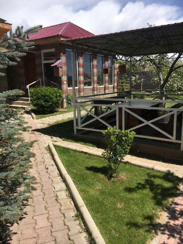 Guest House Visit โชลปอน-อาตา ภายนอก รูปภาพ